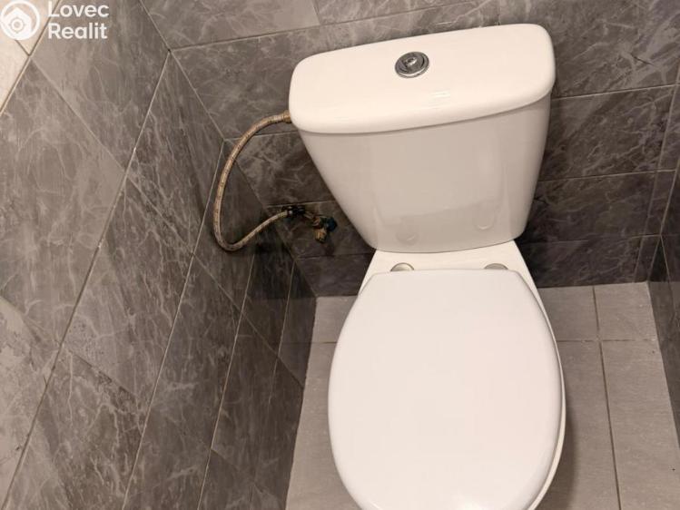 Pronájem bytu 2+1 Chomutov, Jirkovská č. 13