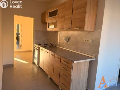 Pronájem bytu 2+1 Chomutov, Jirkovská č. 2