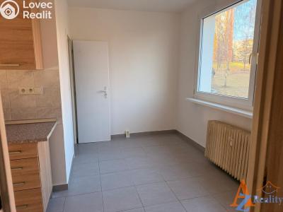 Pronájem bytu 2+1 Chomutov, Jirkovská č. 3