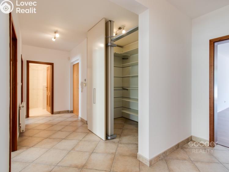 Pronájem bytu 4+KK Praha, Šlikova č. 13