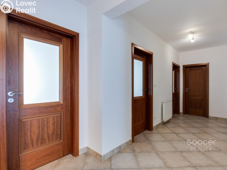 Pronájem bytu 4+KK Praha, Šlikova č. 18