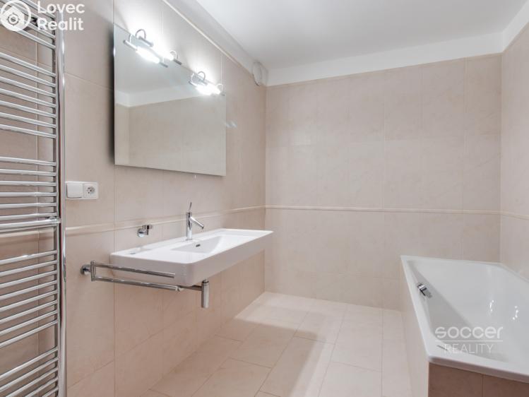 Pronájem bytu 4+KK Praha, Šlikova č. 19