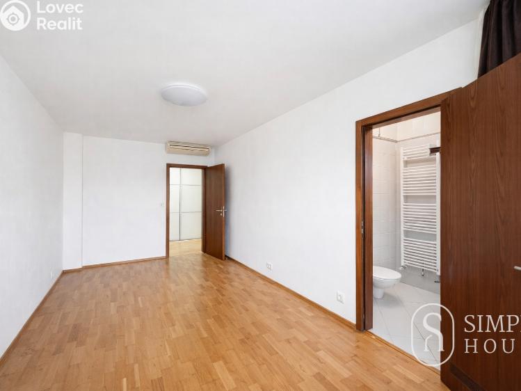 Pronájem bytu 3+KK Praha, Jeseniova č. 9