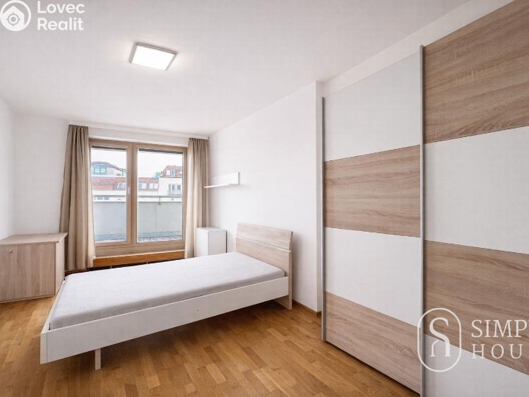 Pronájem bytu 3+KK Praha, Jeseniova č. 10