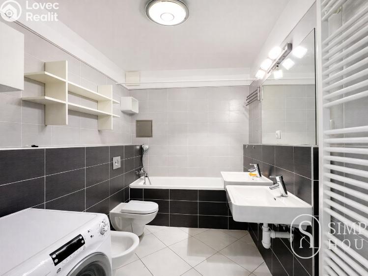 Pronájem bytu 3+KK Praha, Jeseniova č. 13