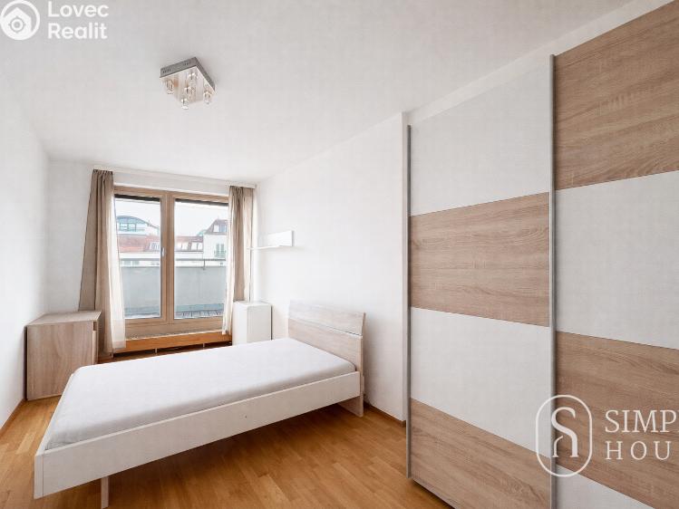 Pronájem bytu 3+KK Praha, Jeseniova č. 7