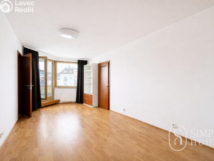 Pronájem bytu 3+KK Praha, Jeseniova č. 9