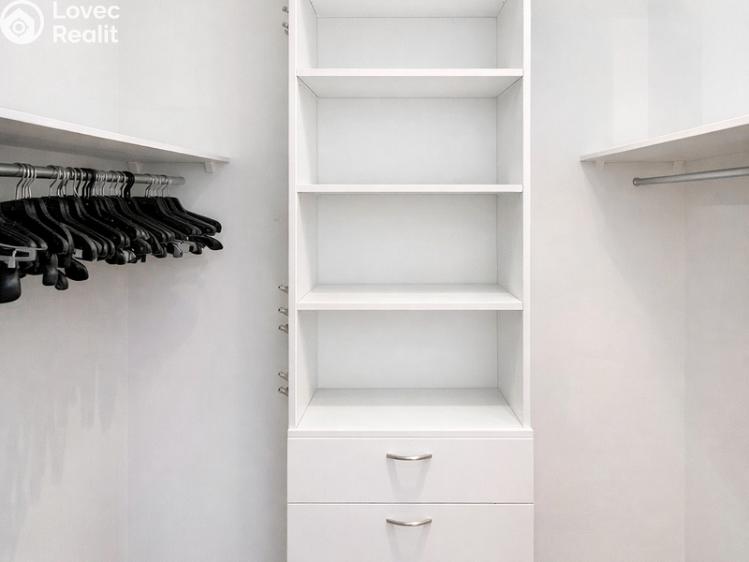 Pronájem bytu 3+KK Praha, Jeseniova č. 12