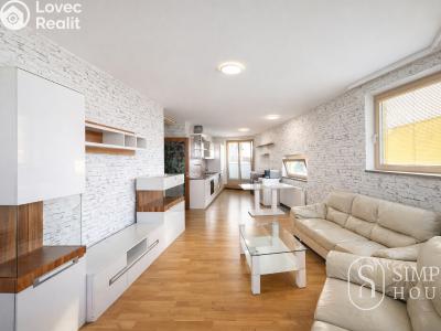 Pronájem bytu 3+KK Praha, Jeseniova č. 4