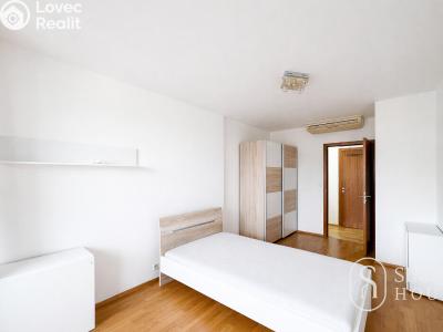 Pronájem bytu 3+KK Praha, Jeseniova č. 6