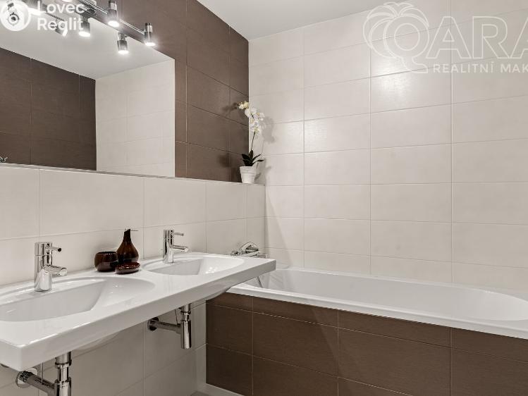Pronájem bytu 3+KK Praha, Baarova 1542/48 č. 8