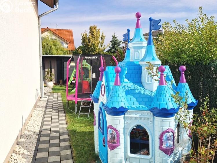 Prodej rodinného domu Praha, Zbytinská č. 15