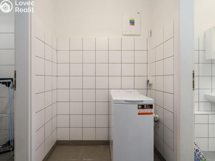 Prodej bytu 2+KK Praha, Třinecká 769 č. 11