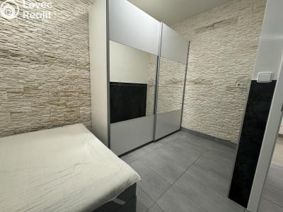 Sale apartment 2+KK Praha, Třinecká 769 č. 5