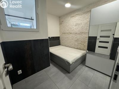 Sale apartment 2+KK Praha, Třinecká 769 č. 6