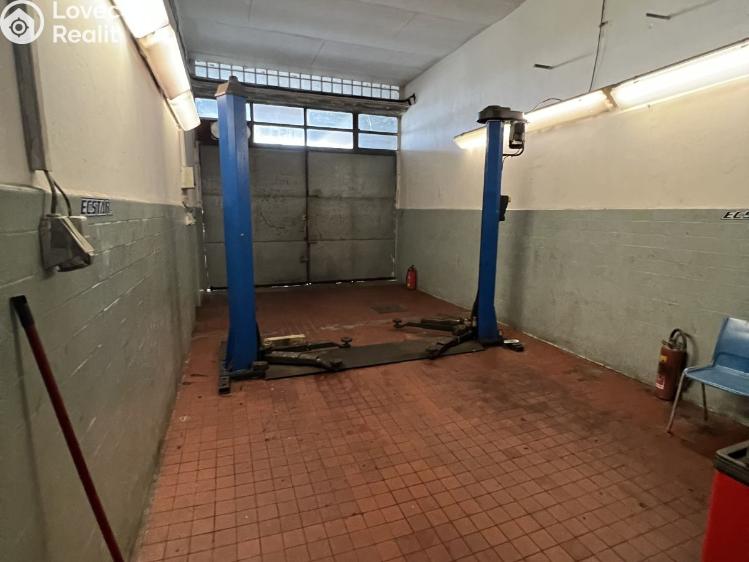 Продаж комерційної нерухомості Praha 6, Břevnov, Diskařská 83/0 č. 12