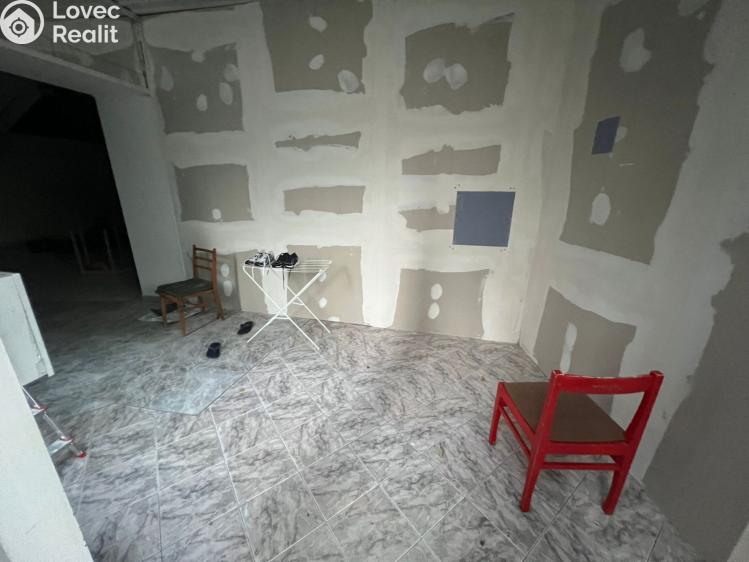 Продаж комерційної нерухомості Praha 6, Břevnov, Diskařská 83/0 č. 25