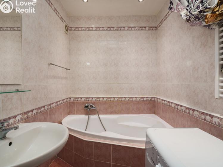 Prodej bytu 4+KK Praha, Tupolevova 472 č. 20