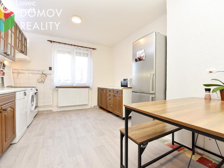 Rent apartment 2+1 Tmaň, Sídliště č. 7