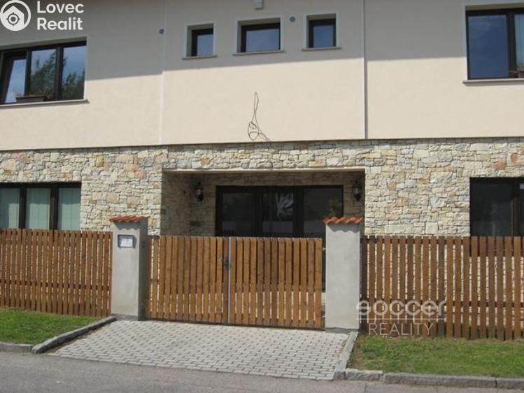 Pronájem bytu 1+KK Praha, Mezihoří č. 9