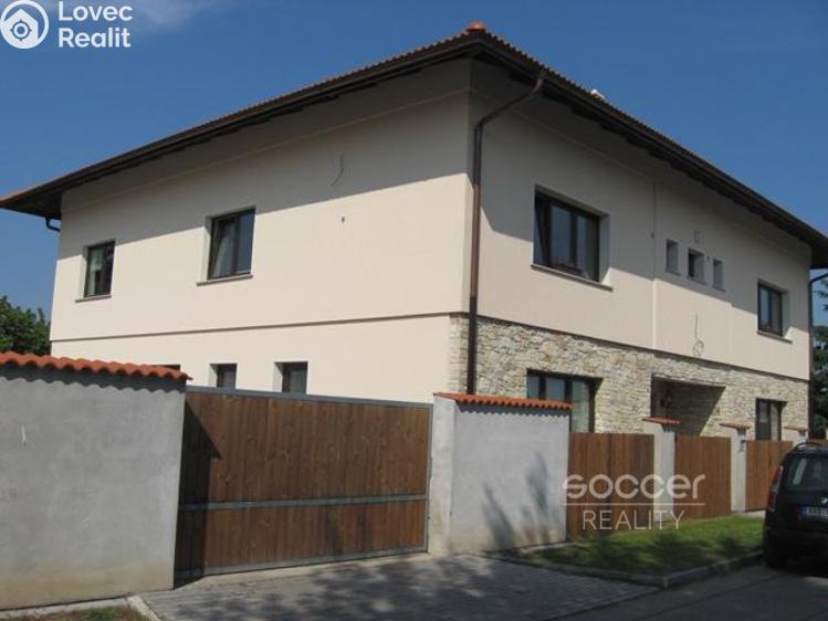 Pronájem bytu 1+KK Praha, Mezihoří č. 10