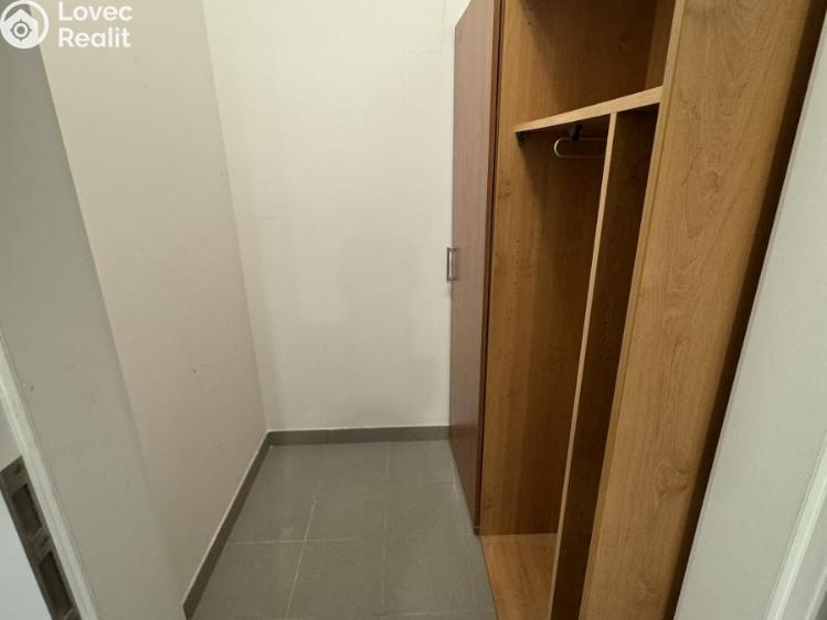 Pronájem bytu 3+KK Praha, Pernického 906/13 č. 3