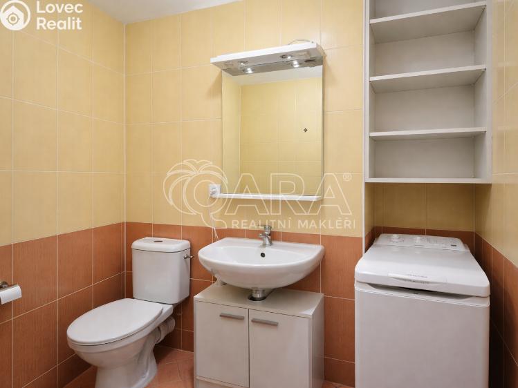 Pronájem bytu 2+KK Praha, Pod Harfou 943/36 č. 8