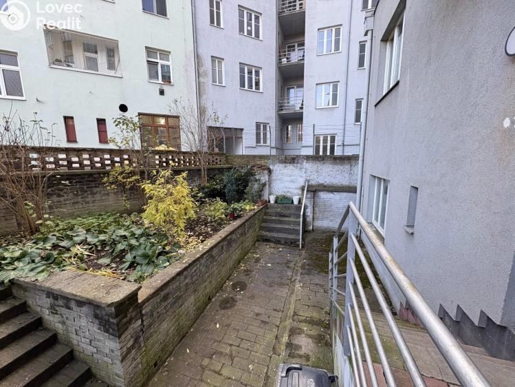 Продажа квартиры 1+1 Praha, 5. května 1241/42 č. 3