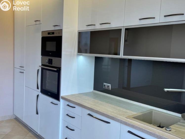 Pronájem bytu 2+KK Praha, Pavla Beneše 750/10 č. 1