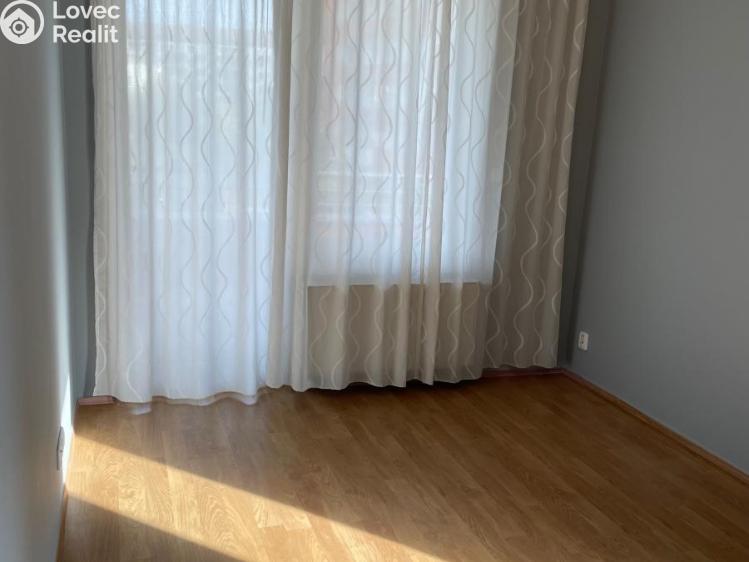 Pronájem bytu 2+KK Praha, Pavla Beneše 750/10 č. 3