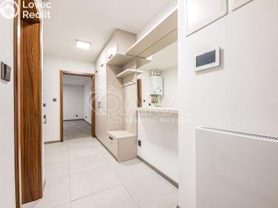 Pronájem bytu 1+KK Praha, Květnická č. 3