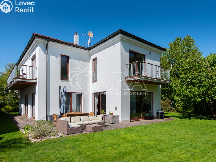 Prodej rodinného domu Statenice, Zelená 422 č. 1