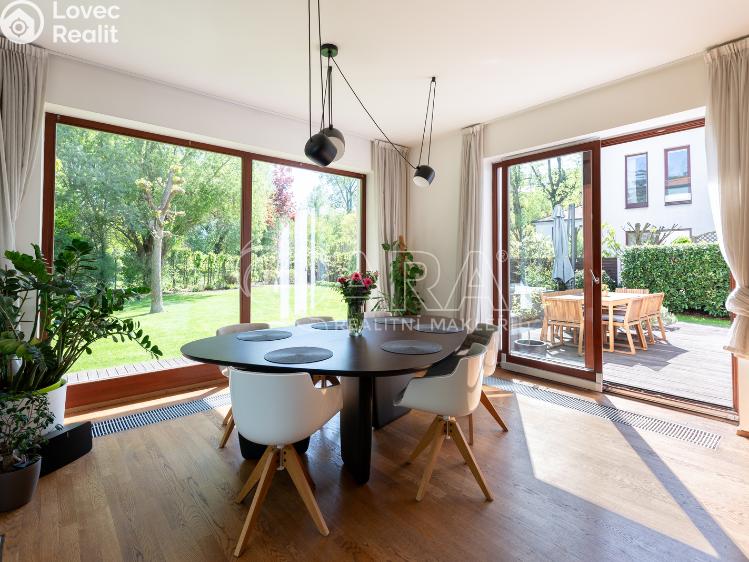 Prodej rodinného domu Statenice, Zelená 422 č. 8