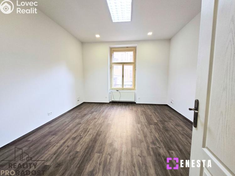 Rent apartment 3+1 Praha, náměstí Generála Kutlvašra 590/6 č. 11