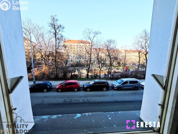 Rent apartment 3+1 Praha, náměstí Generála Kutlvašra 590/6 č. 10