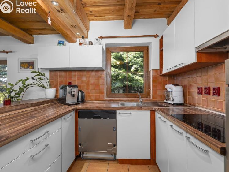 Sale family house Hůry, Pod Strání 210 č. 24