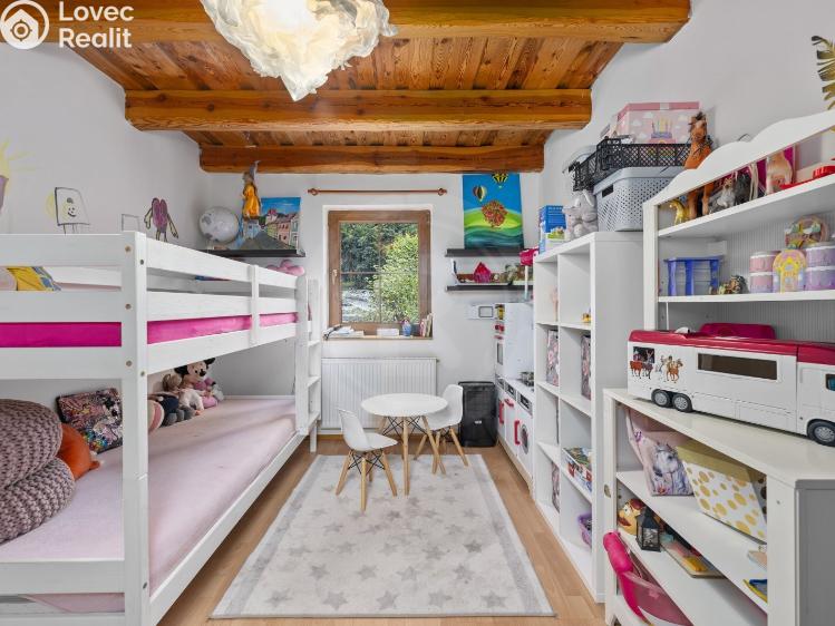 Sale family house Hůry, Pod Strání 210 č. 28