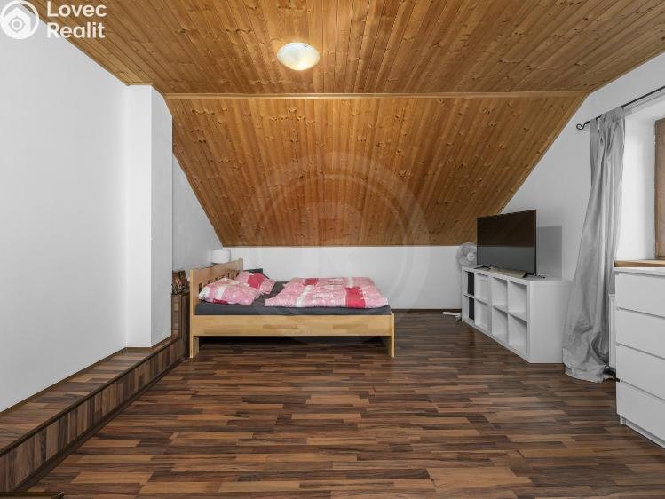 Sale family house Hůry, Pod Strání 210 č. 32