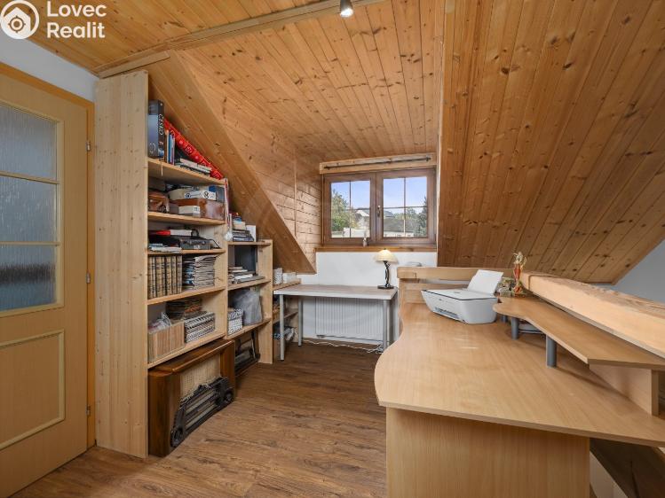 Sale family house Hůry, Pod Strání 210 č. 37