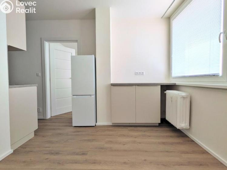 Pronájem bytu 2+1 Praha, Krhanická 718/27 č. 2