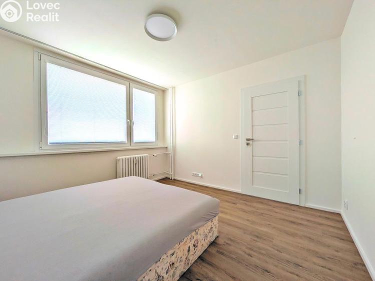 Pronájem bytu 2+1 Praha, Krhanická 718/27 č. 7