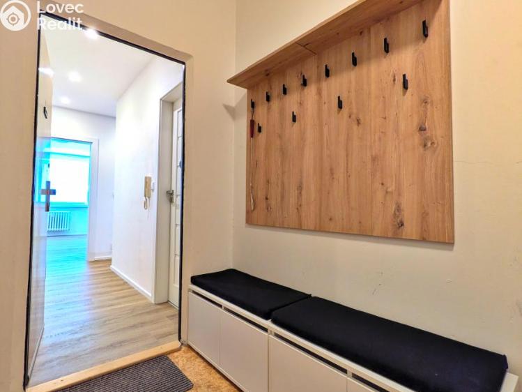 Pronájem bytu 2+1 Praha, Krhanická 718/27 č. 14