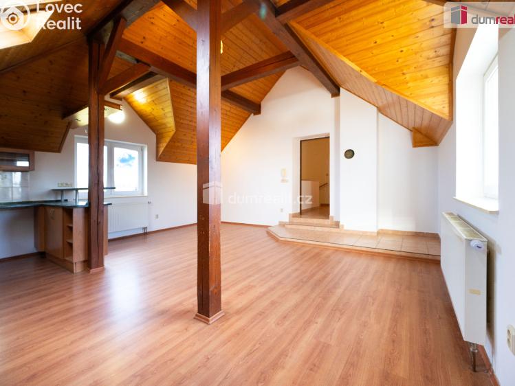 Продаж сімейного будинку Dolní Třebonín č. 27