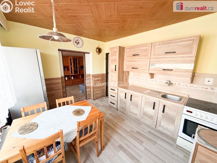 Prodej bytu 3+1 Chotětov, Palackého č. 2