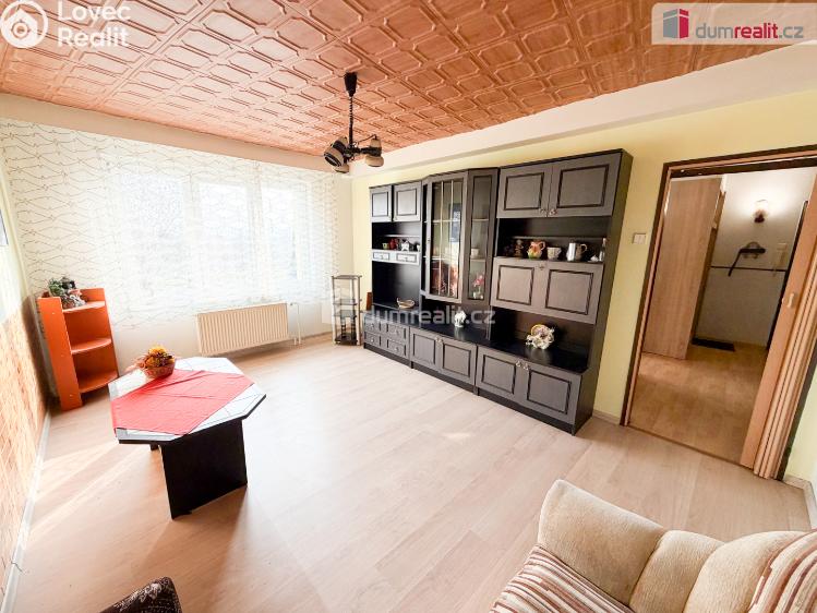 Prodej bytu 3+1 Chotětov, Palackého č. 4