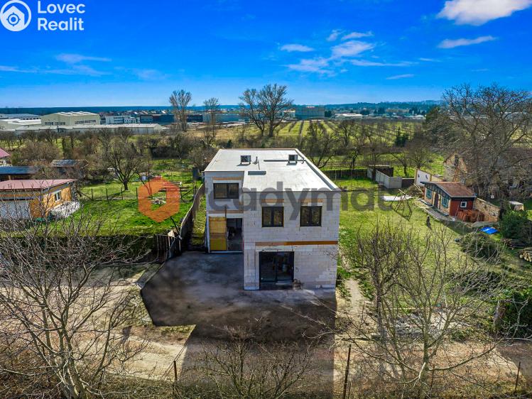 Продаж сімейного будинку Lužice č. 3