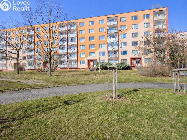 Prodej bytu 2+1 Chomutov, Písečná 5032 č. 1