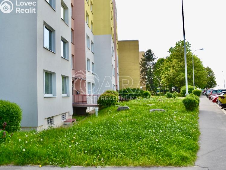 Prodej bytu 3+1 Praha, Křivenická 450/21 č. 1