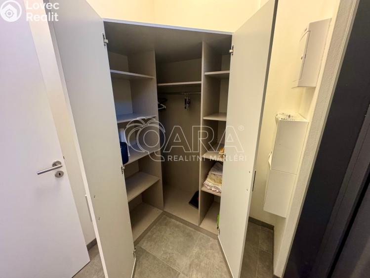 Pronájem bytu 1+KK Praha, Malešická 2698/47 č. 14