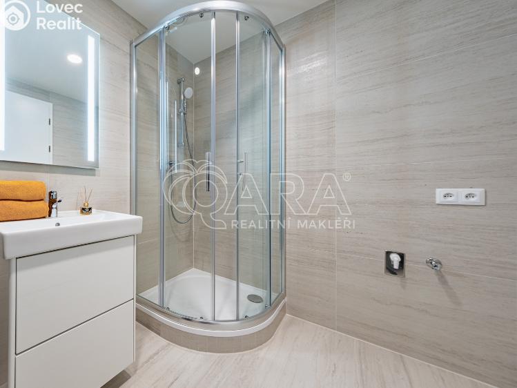 Pronájem bytu 1+KK Praha, Poděbradská 260/59 č. 18